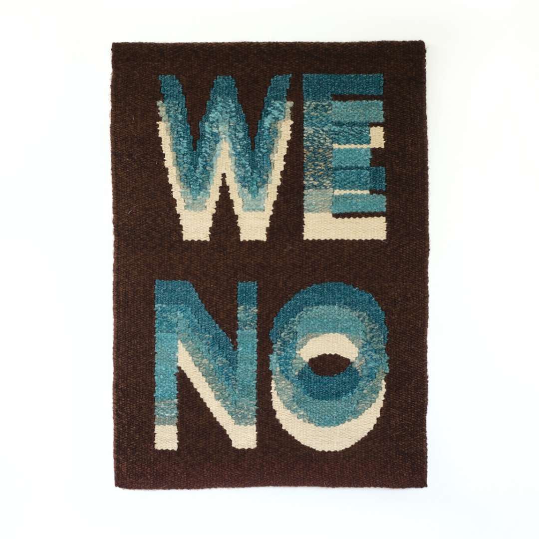 kilim-we-no-tkanina-artystyczna-tkana-dekoracja Tkanina unikatowa na ścianę z napisem WE NO